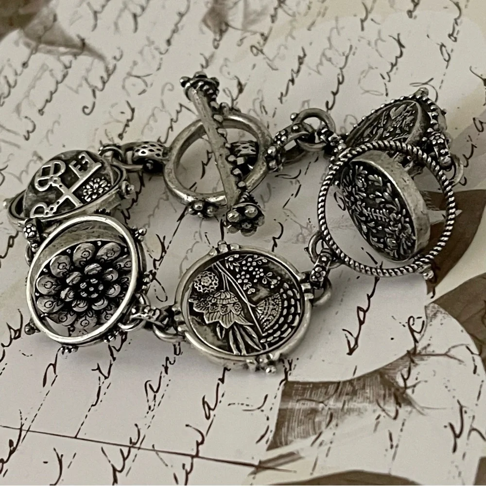 Lucky Brand Antique Silver Swivel Coin Toggle Bracelet - Picture 5 of 12